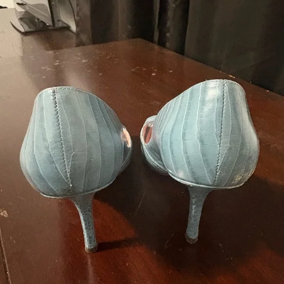 Tommy Hilfiger Blue Crisscross Heels with Pink Interior - Picture 6 of 12